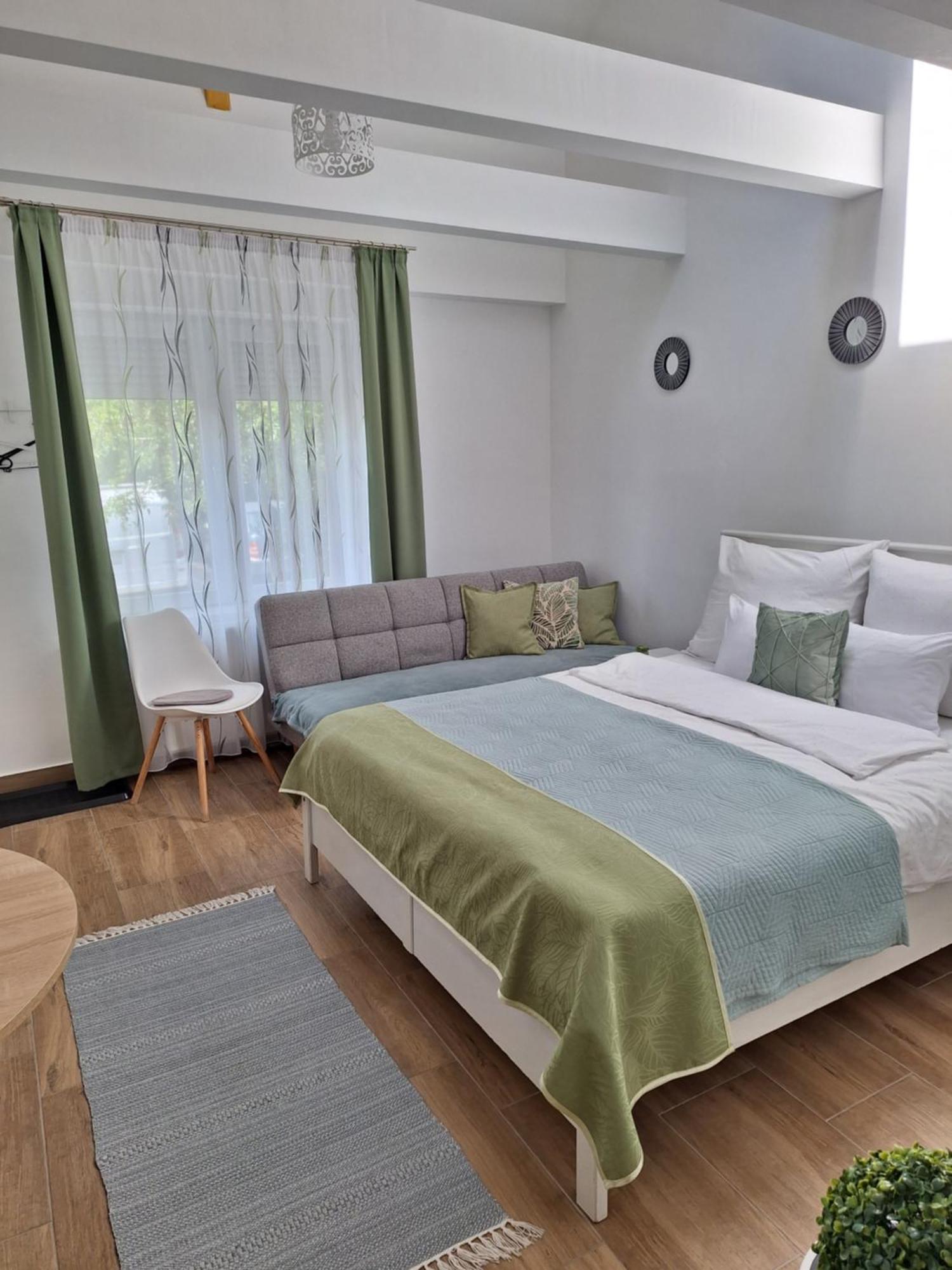 Varfal Apartman II Eger Værelse billede