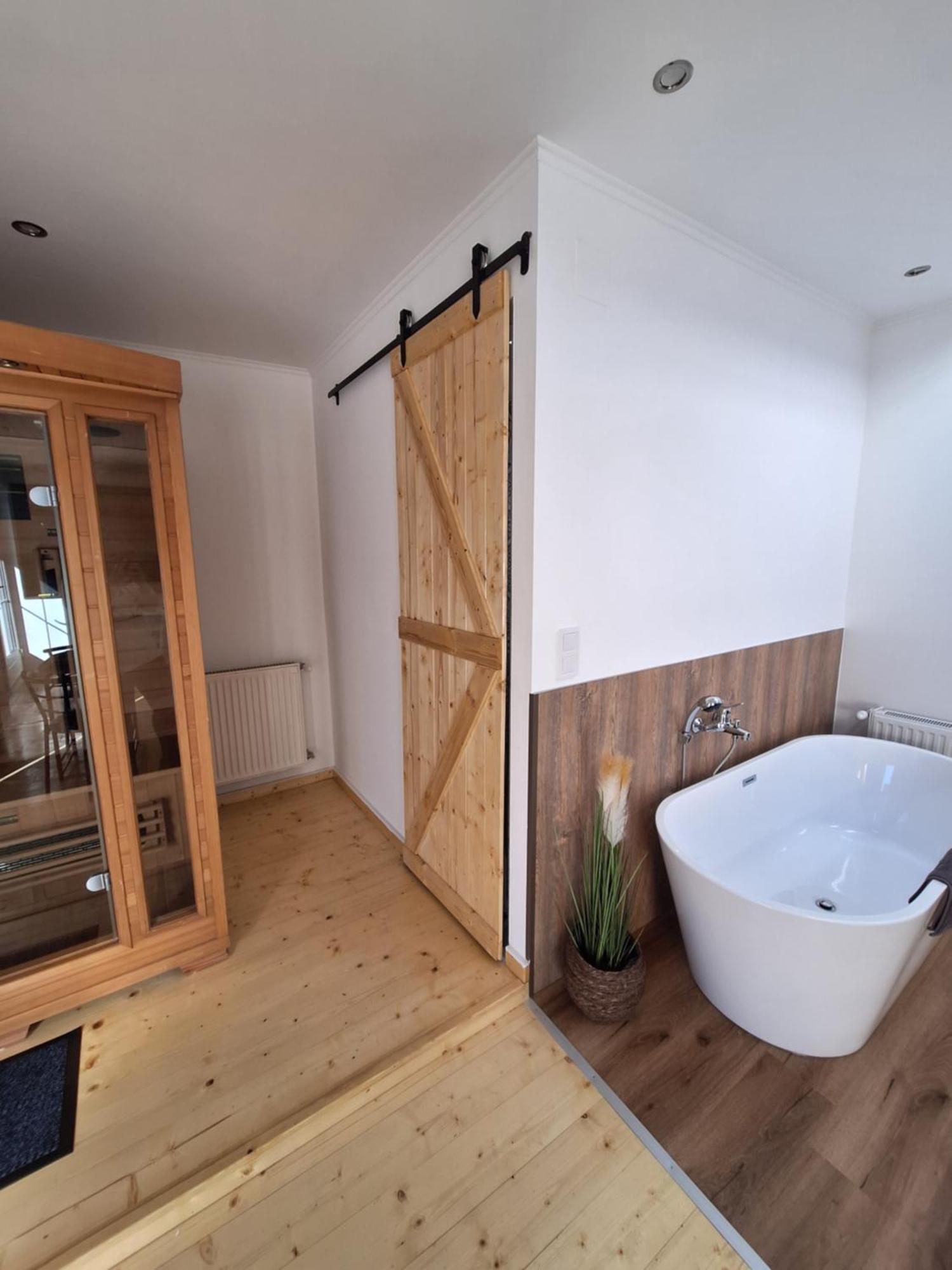 Varfal Apartman II Eger Værelse billede