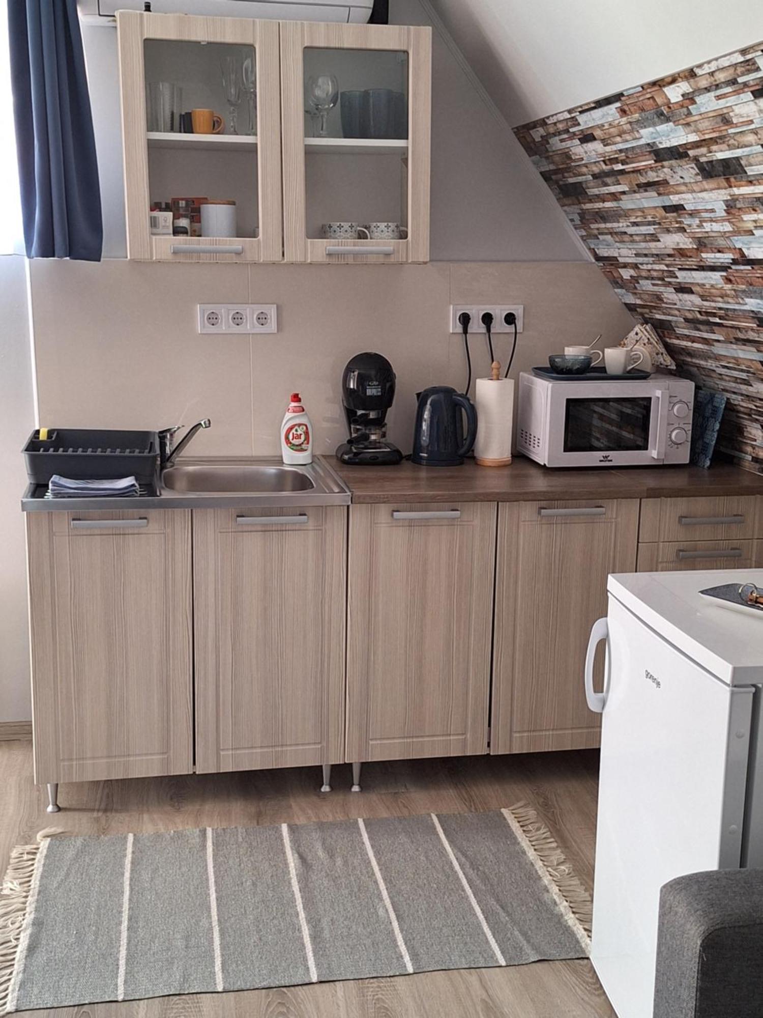Varfal Apartman II Eger Værelse billede